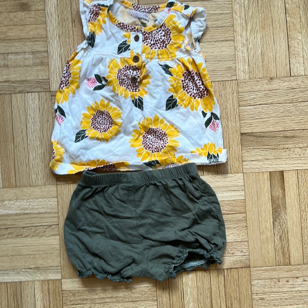Cater’s matching set 9m